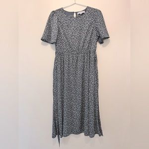 Ramona Ditsy Floral Midi Dress in Steele Blue size medium